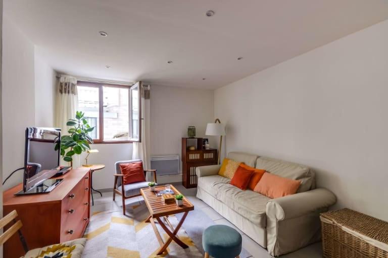 Guestready - Bel Apt A 6 Min Du Metro Gare Du Nord パリ エクステリア 写真